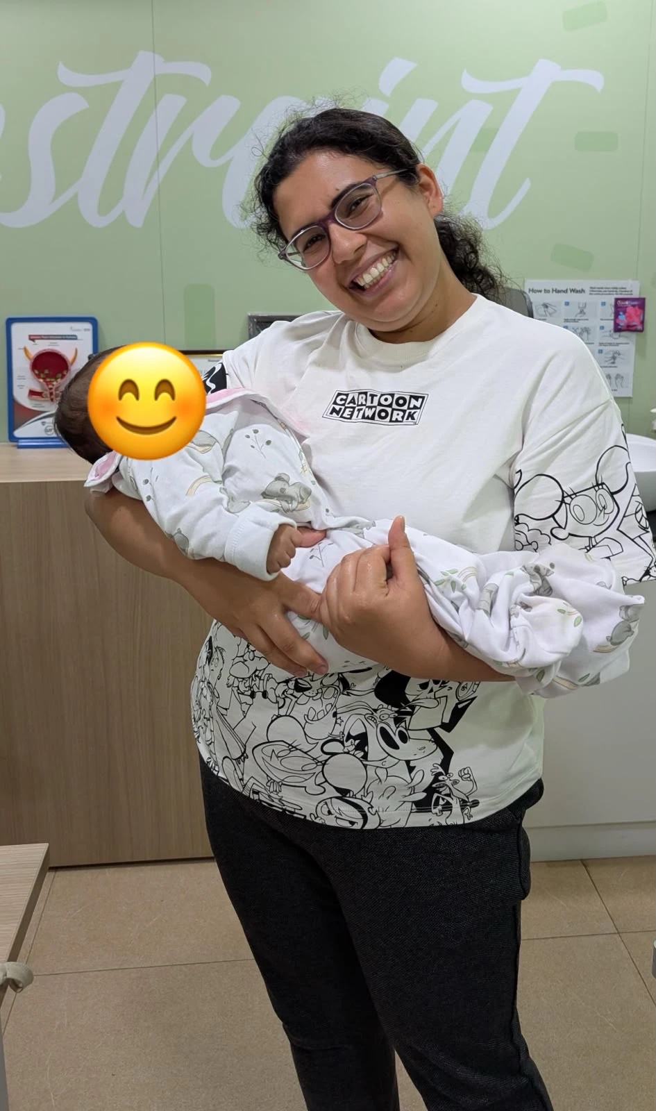 Dr. Anjani Dixit with patient — moment of joy 15